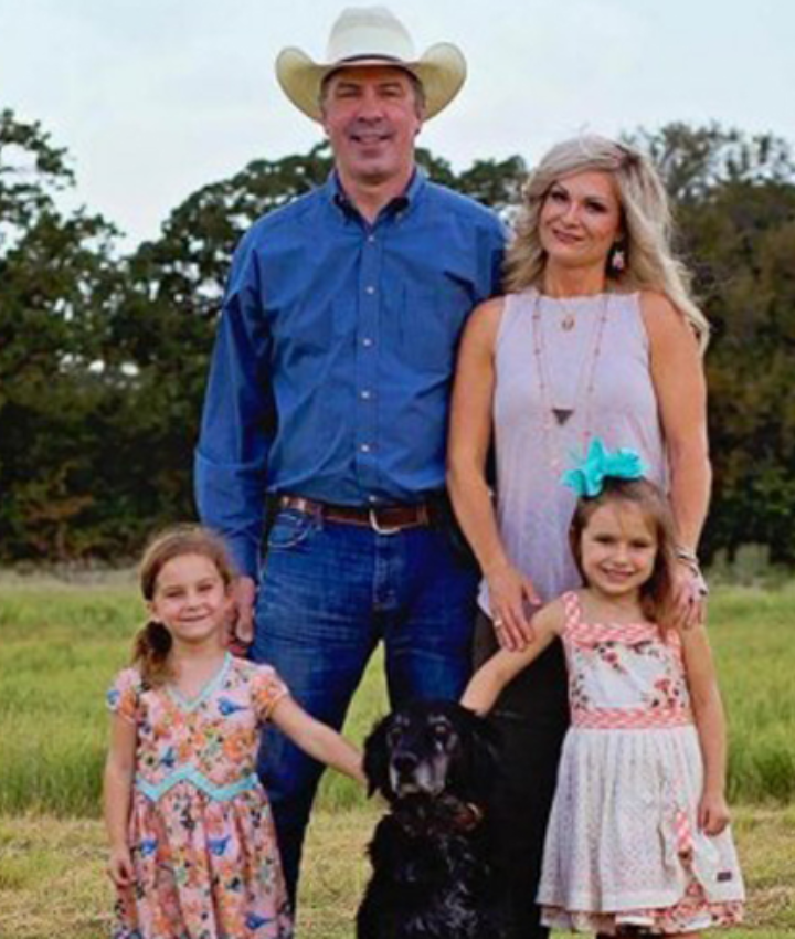 Meet the team town and country veterinary clinic river oaks